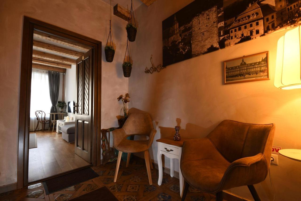 فندق Wood House Republicii براشوف المظهر الخارجي الصورة