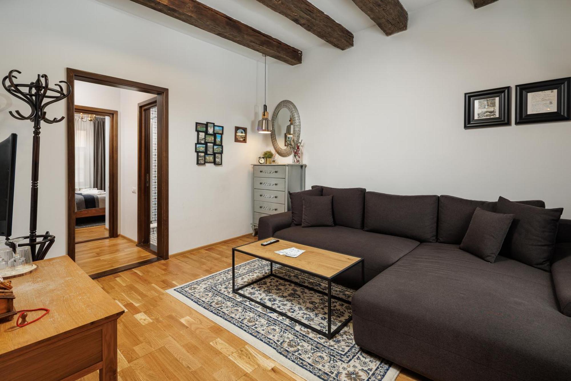 فندق Wood House Republicii براشوف المظهر الخارجي الصورة